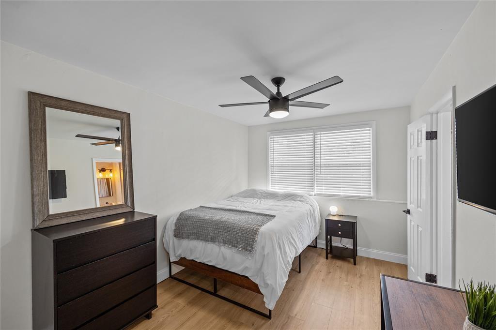 1437 NE 30th Court Side, Pompano Beach FL 33064 photo 4