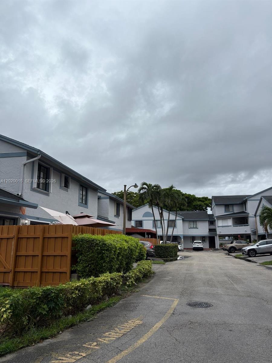 1405 SW 122nd Ave # 13, Miami FL 33184 photo 4