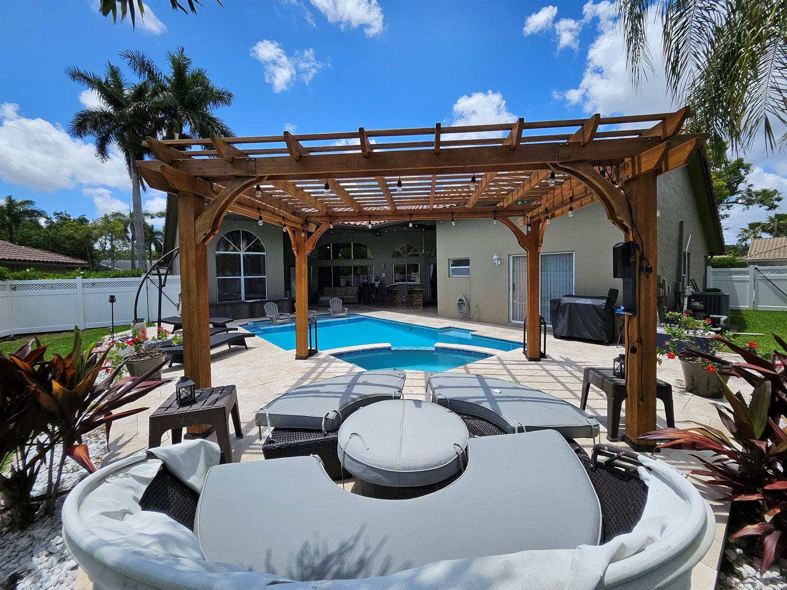 4915 NW 105th Drive, Coral Springs FL 33076 photo 2