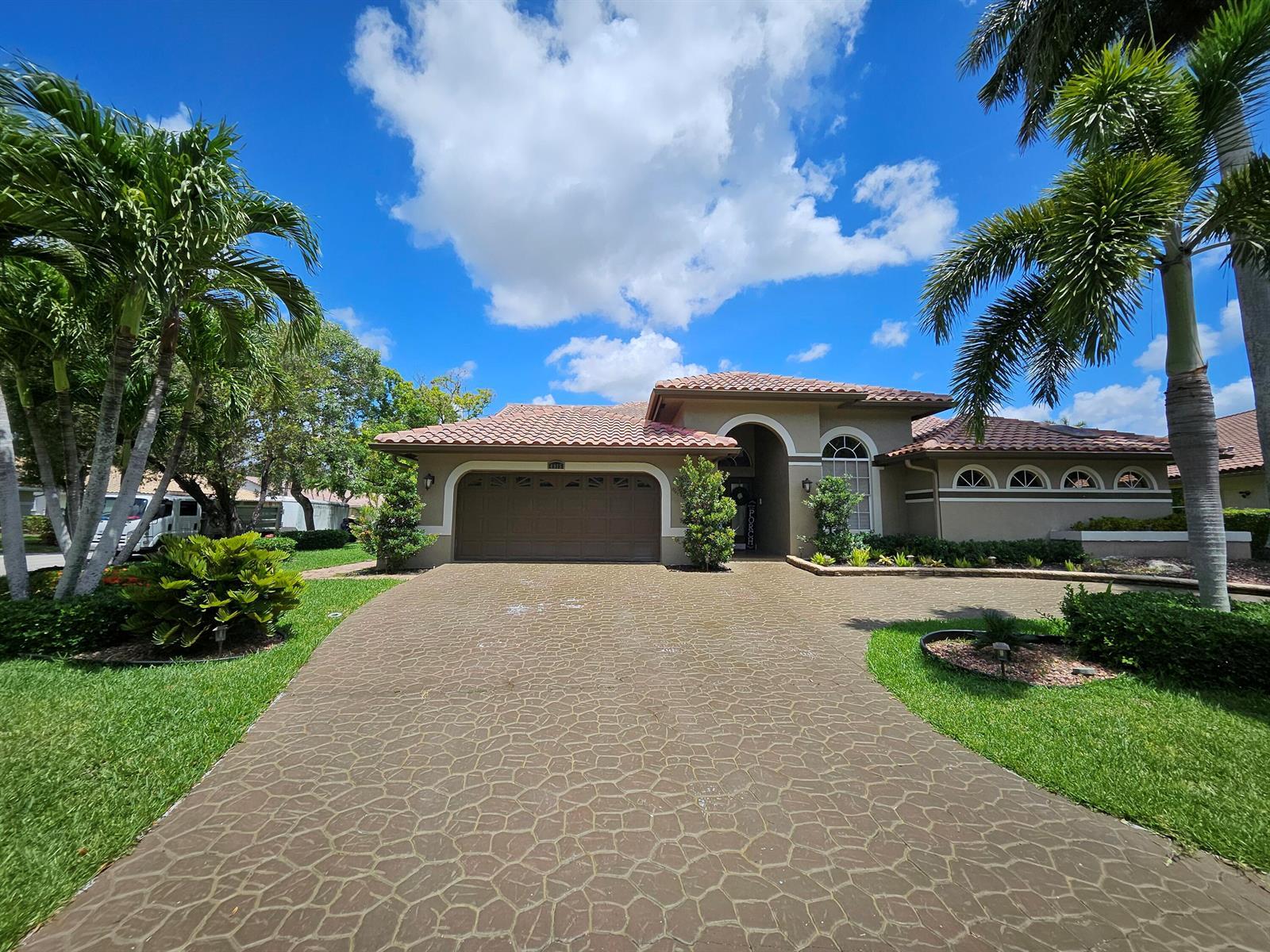4915 NW 105th Drive, Coral Springs FL 33076 photo 3