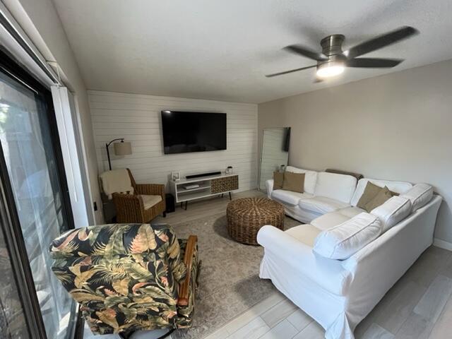 365 S Waverly Place # 3c, Vero Beach FL 32960 photo 2
