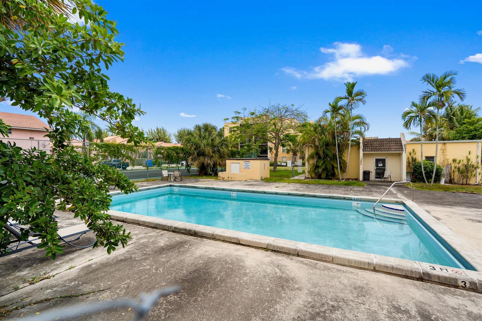 8039 Lake Drive # 205, Doral FL 33166 photo 3
