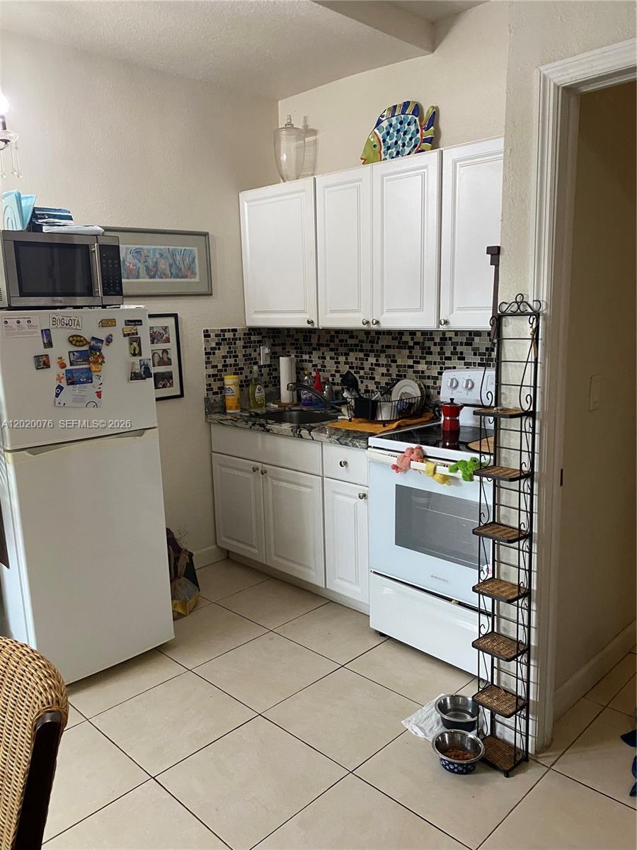 14675 SW 22nd St # 14675, Miami FL 33175 photo 5