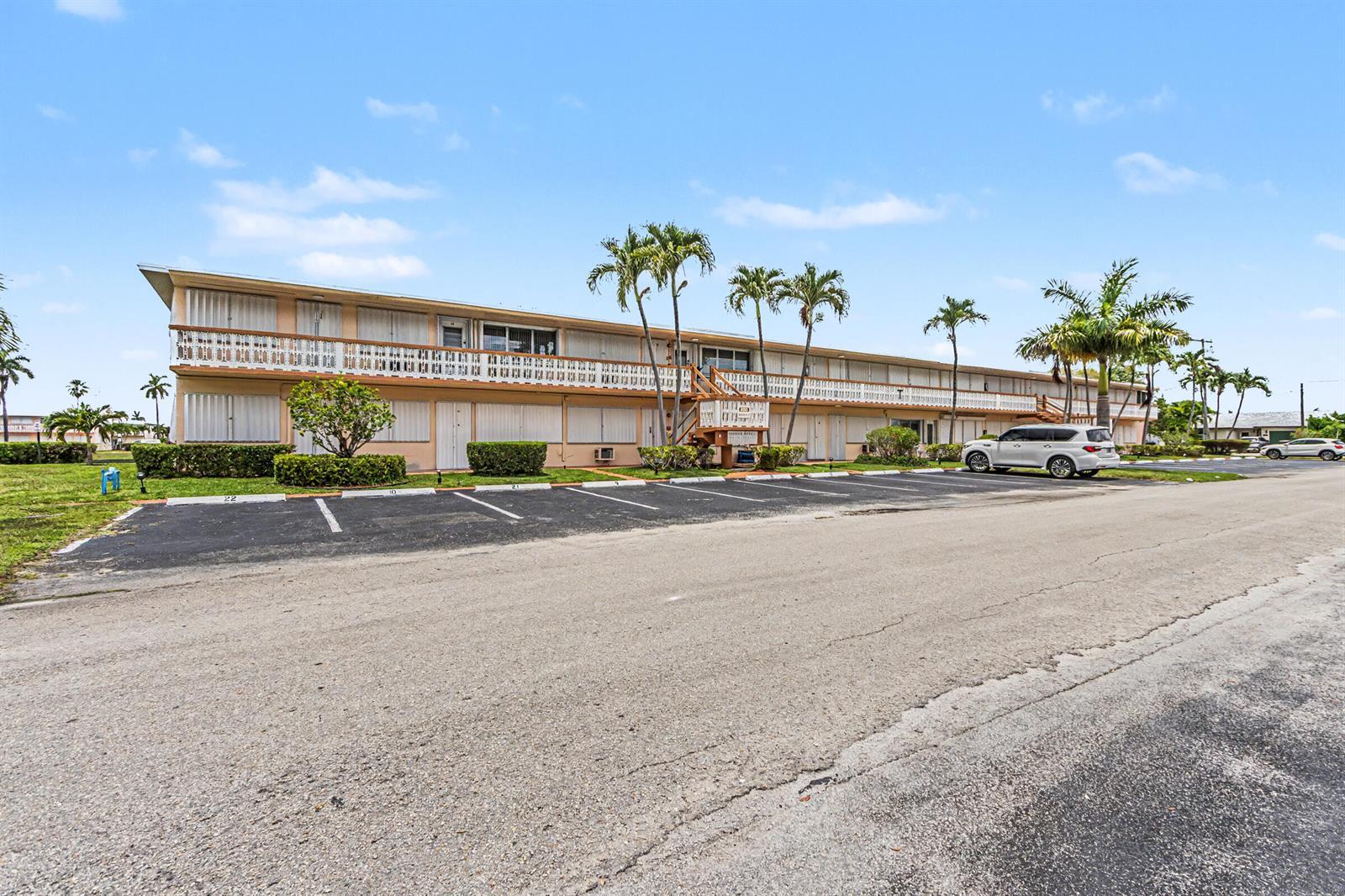 800 SW 10th Terrace # 6, Hallandale Beach FL 33009 photo 5