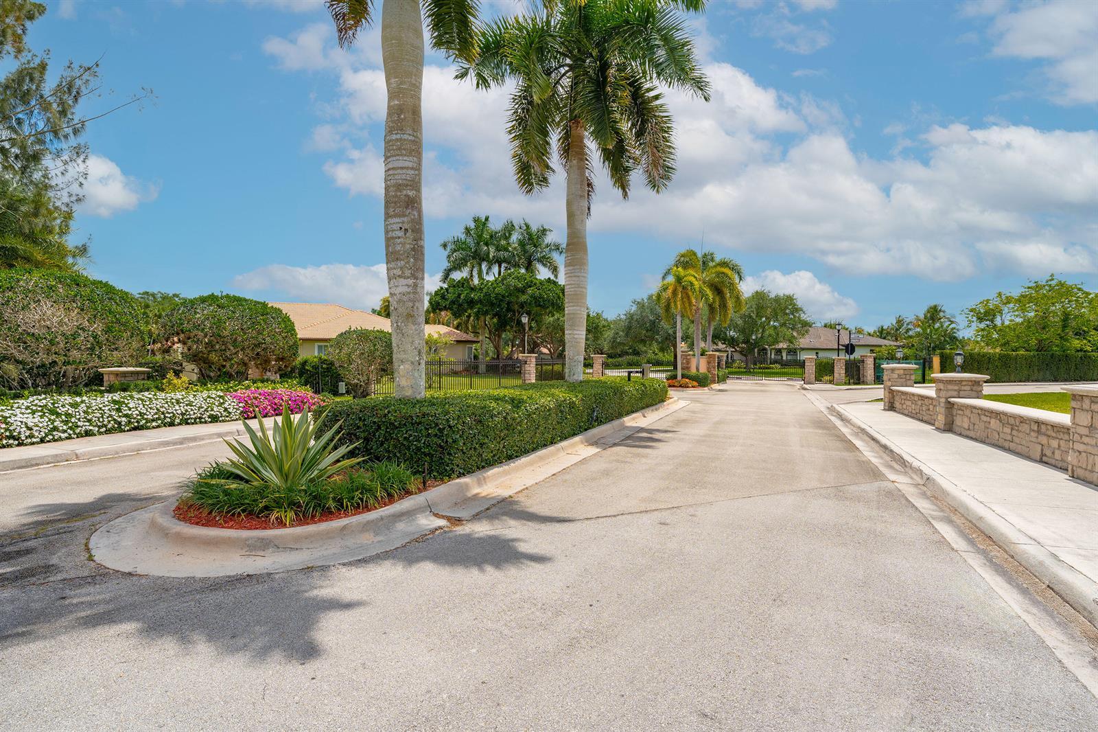 13360 SW 36th Court, Davie FL 33330 photo 2