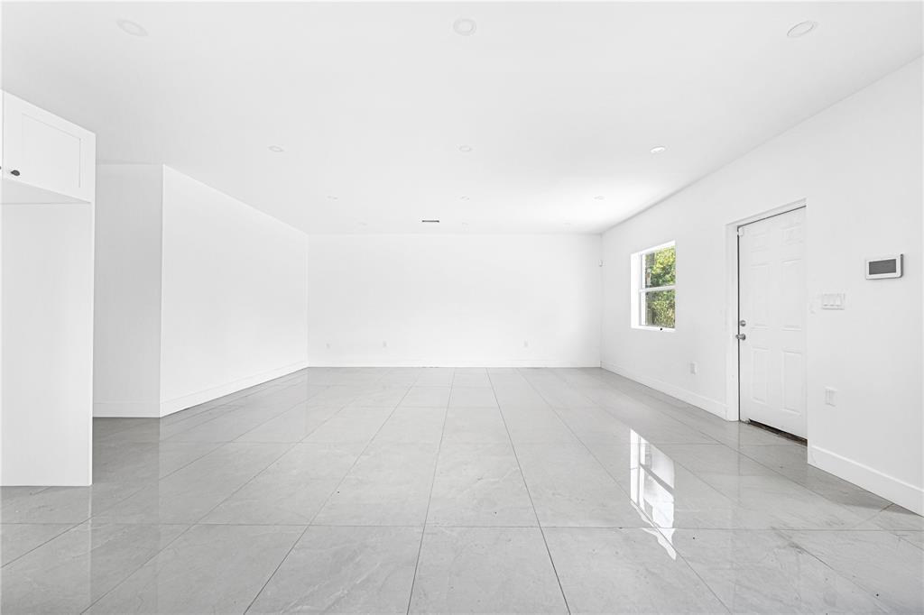 7990 NW 8th Avenue, Miami FL 33150 photo 5