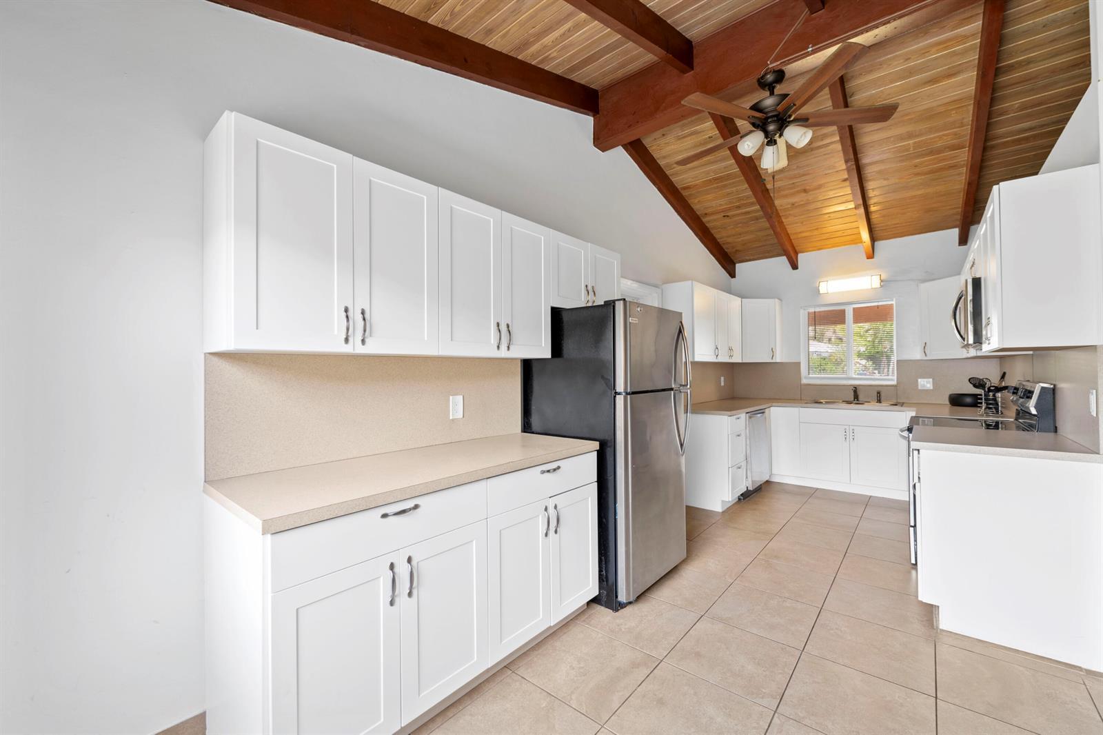 4511 Seagrape Drive, Lauderdale By The Sea FL 33308 photo 5