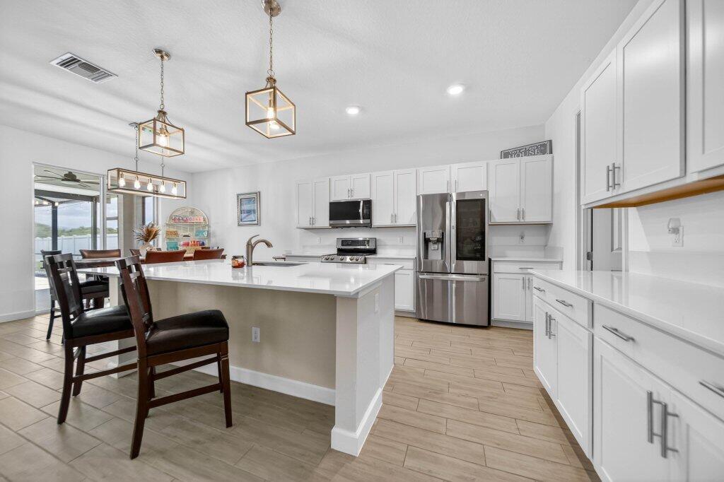 7528 NW Deysbrook Lane, Port St. Lucie FL 34987 photo 3