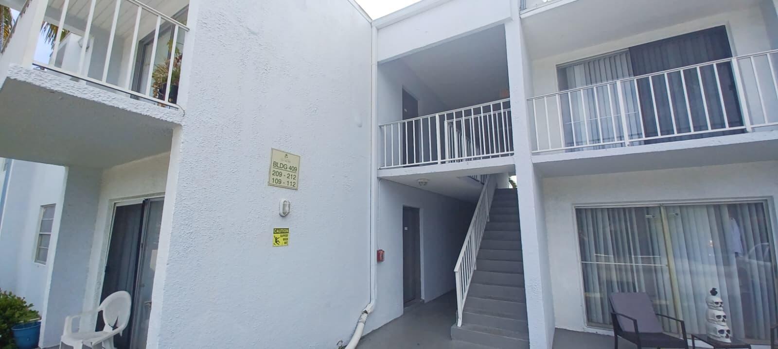 409 Executive Center Drive # 209, West Palm Beach FL 33401 photo 2