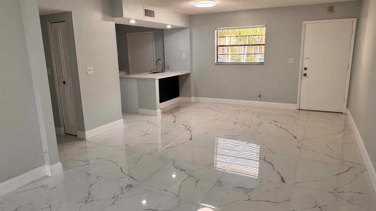 9150 NW 38th Drive # 106, Coral Springs FL 33065