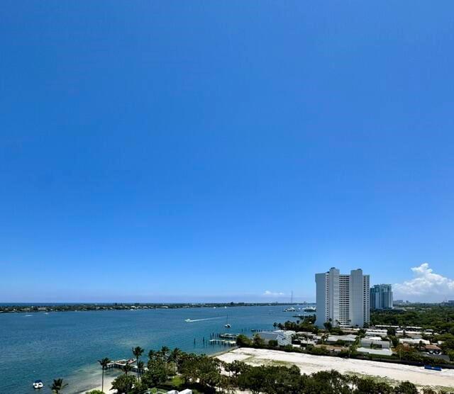 5600 N Flagler Drive # 1204, West Palm Beach FL 33407 photo 2