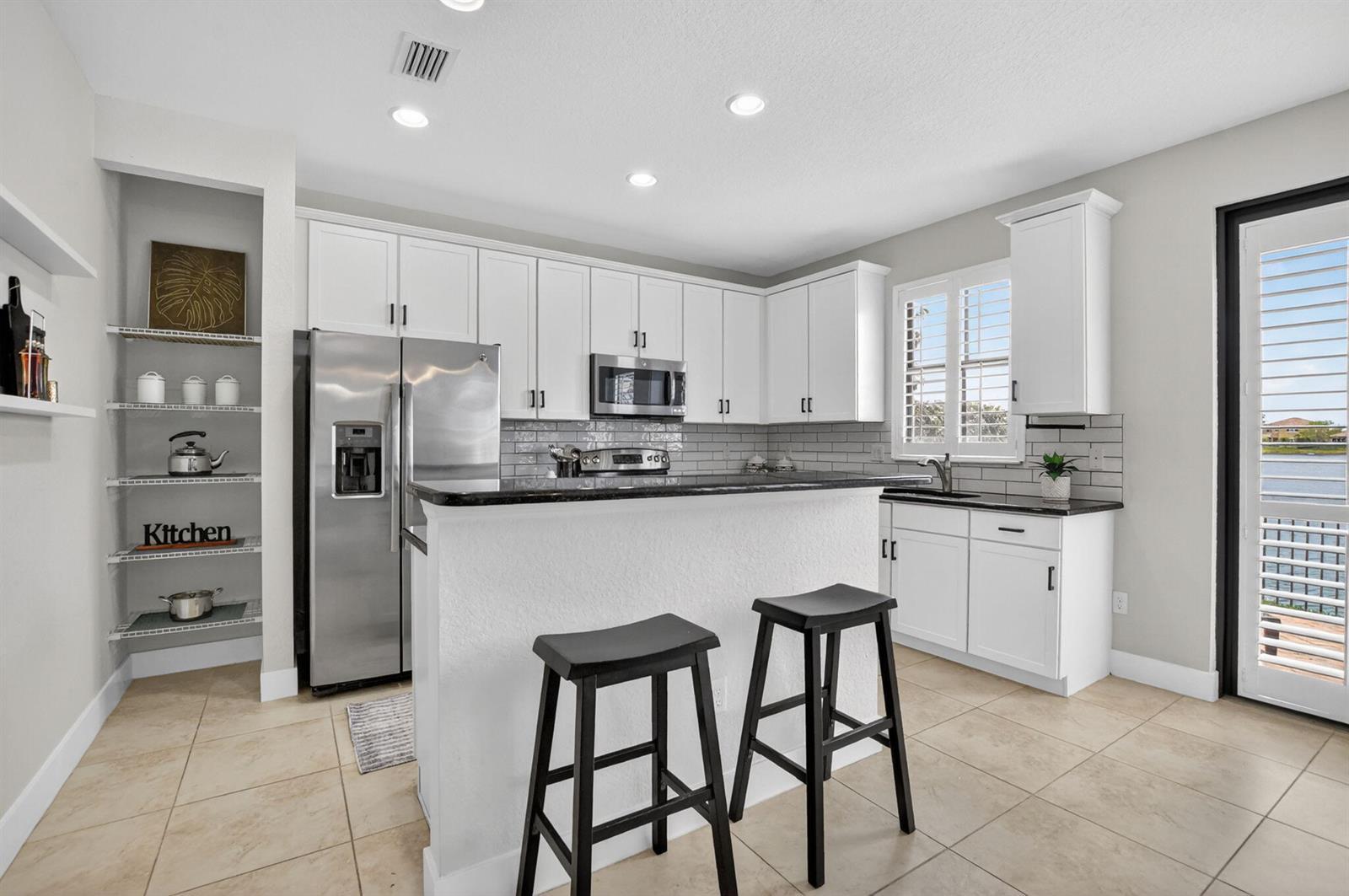 8437 Lakeview Trail, Parkland FL 33076 photo 5