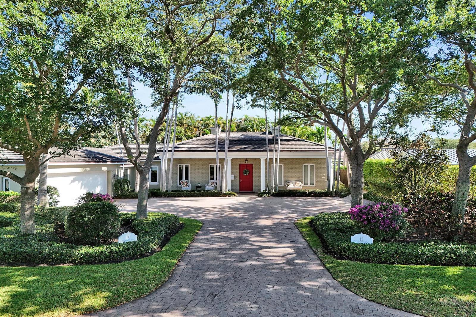 15 Minnetonka Road, Sea Ranch Lakes FL 33308