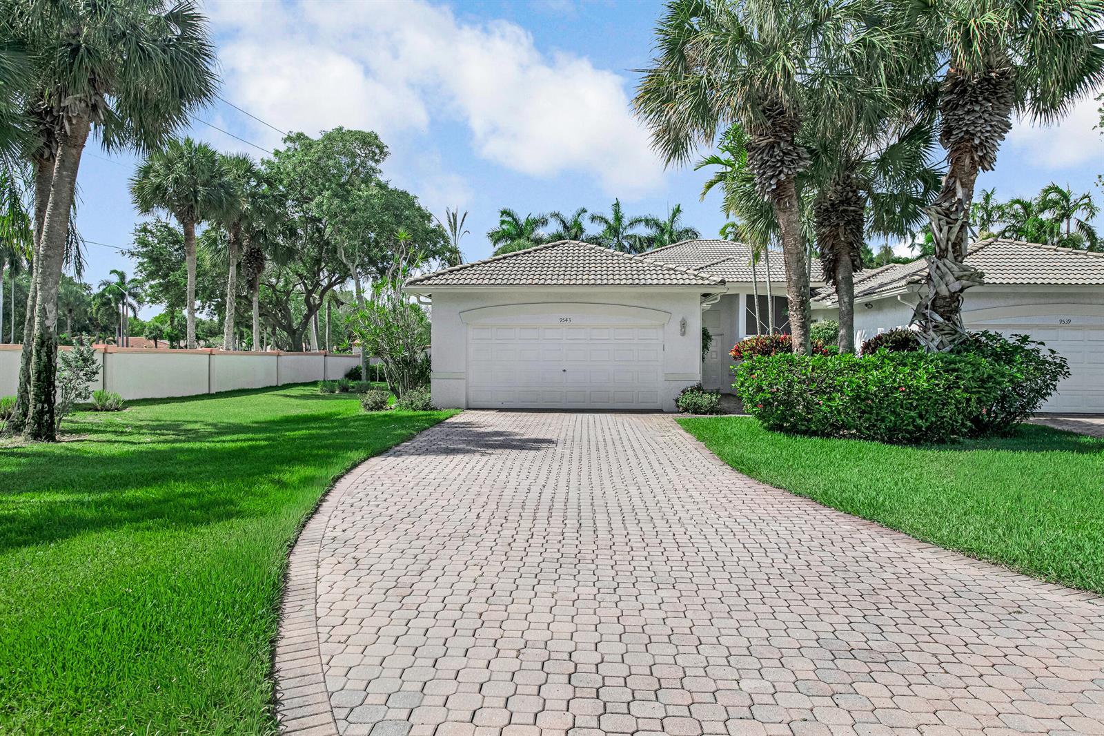 9543 Crescent View Drive N, Boynton Beach FL 33437