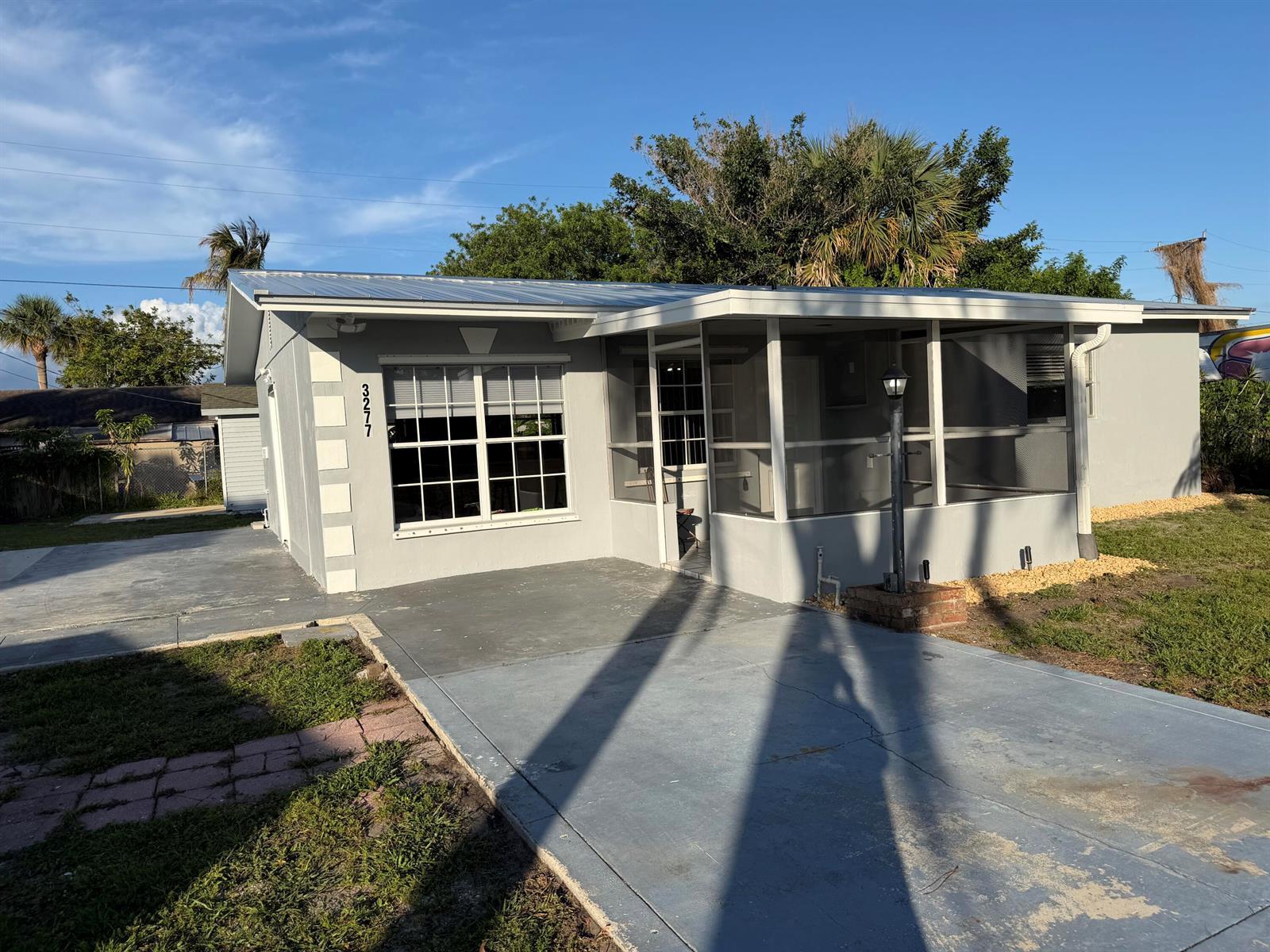 3277 SE Birch Avenue, Stuart FL 34997 photo 3