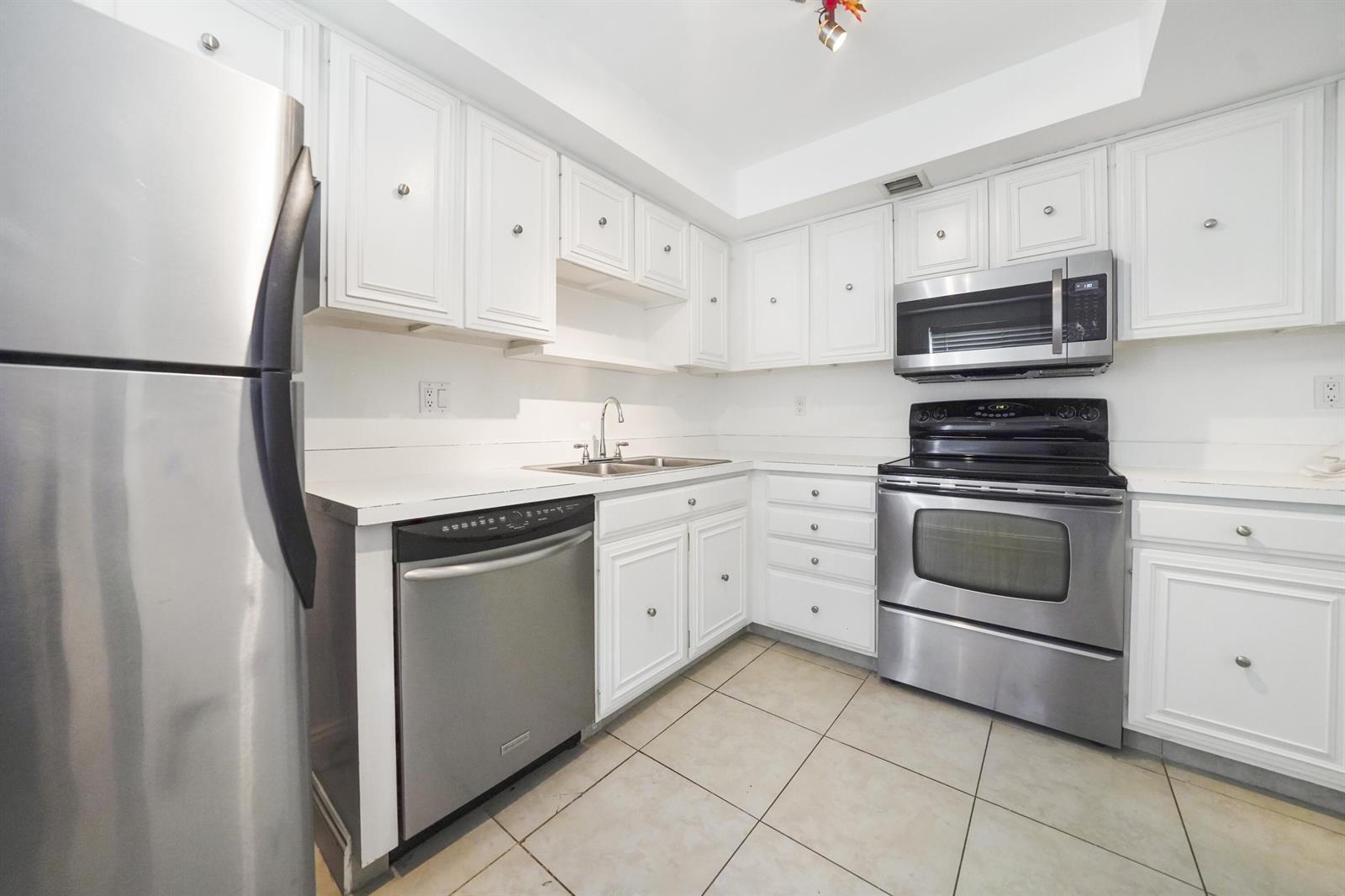 3050 Presidential Way # 205, West Palm Beach FL 33401 photo 5