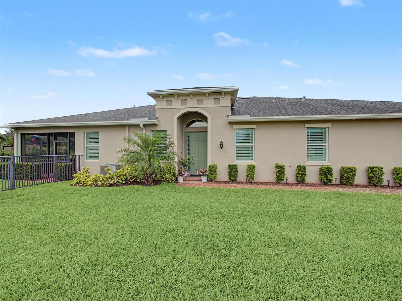 12773 SW Lake Fern Circle, Port St. Lucie FL 34987 photo 5