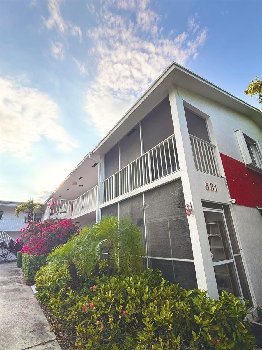 531 N J Street # 5, FL 33460