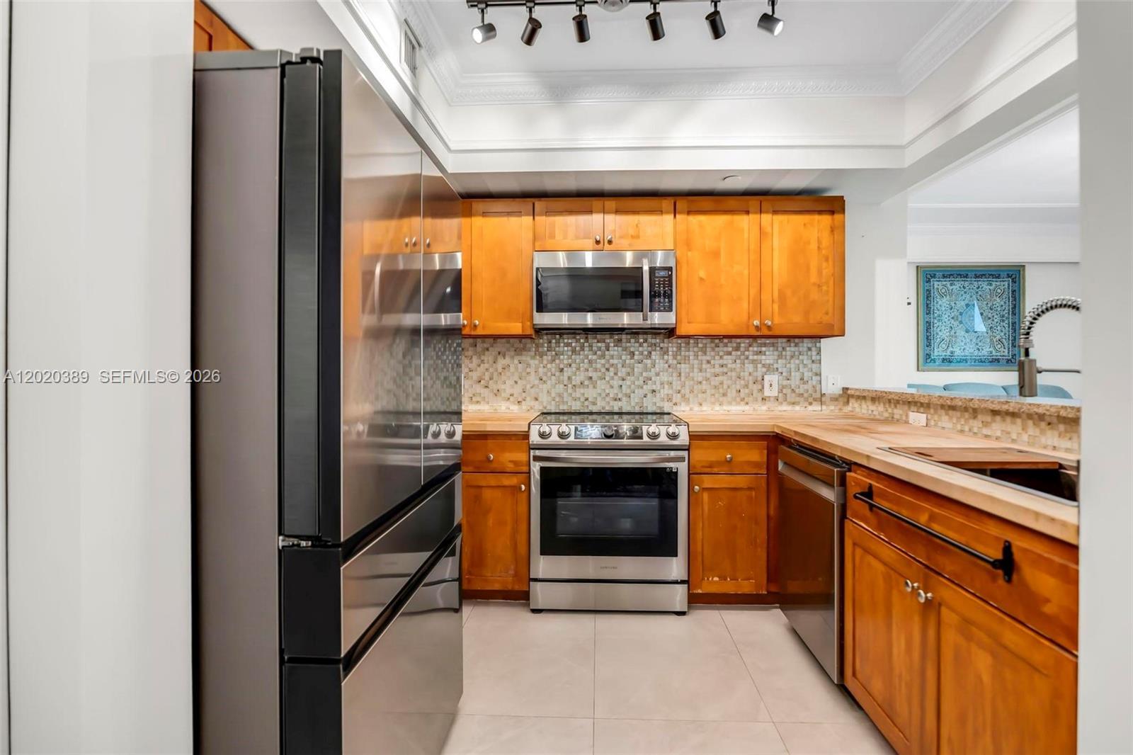 1723 SW 2nd Ave # 607, Miami FL 33129 photo 3