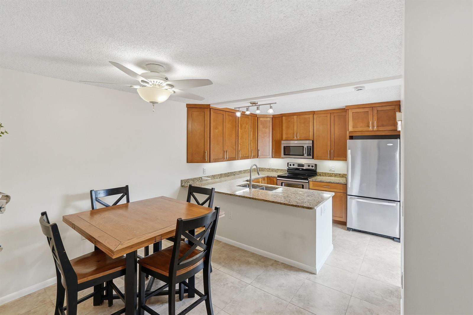 2904 SW Sunset Trace Circle, Palm City FL 34990 photo 3