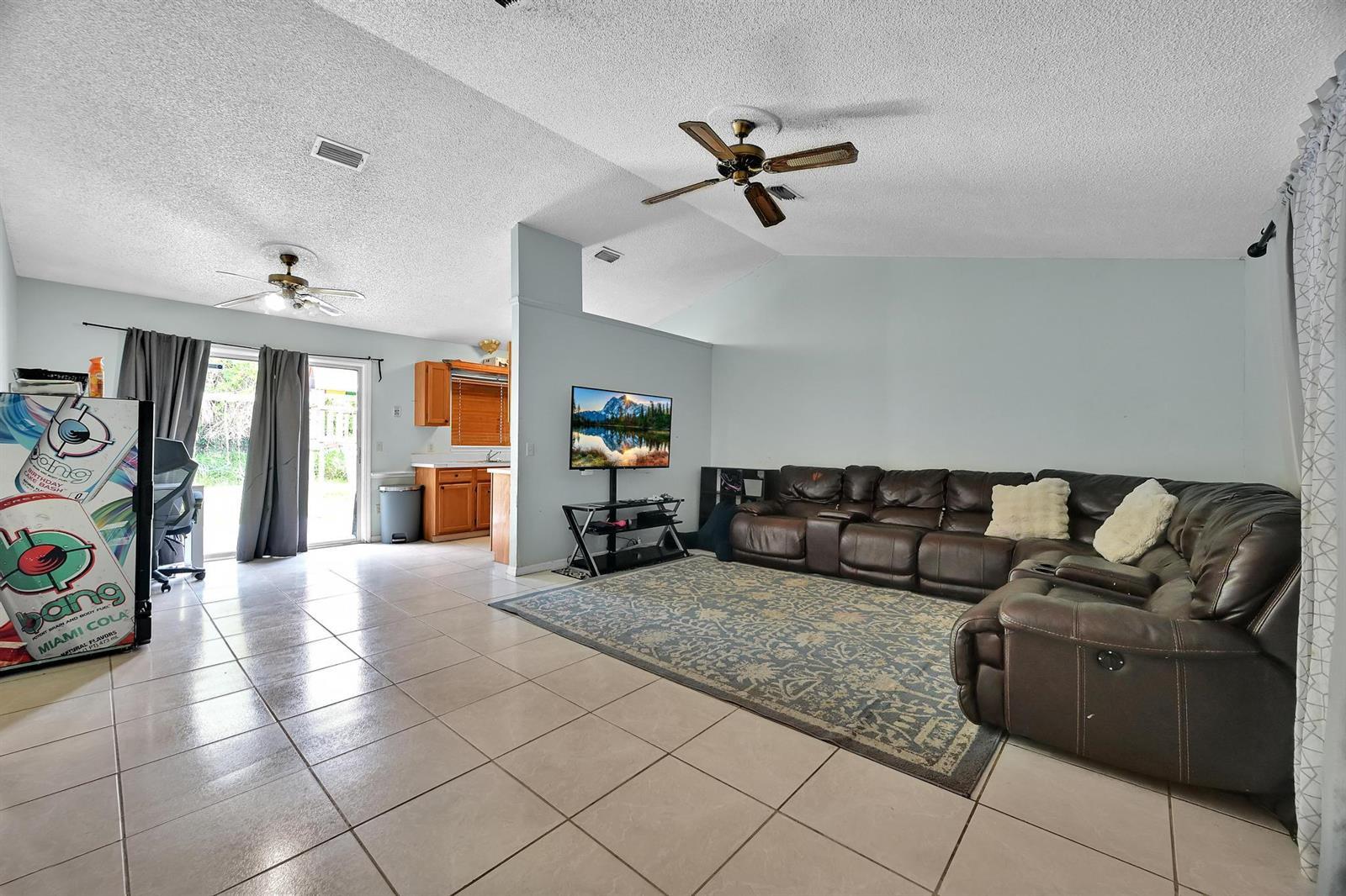 6504 Student Way, Fort Pierce FL 34951 photo 2