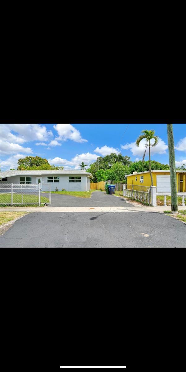 1112 NW 43rd Terrace, Lauderhill FL 33313 photo 2