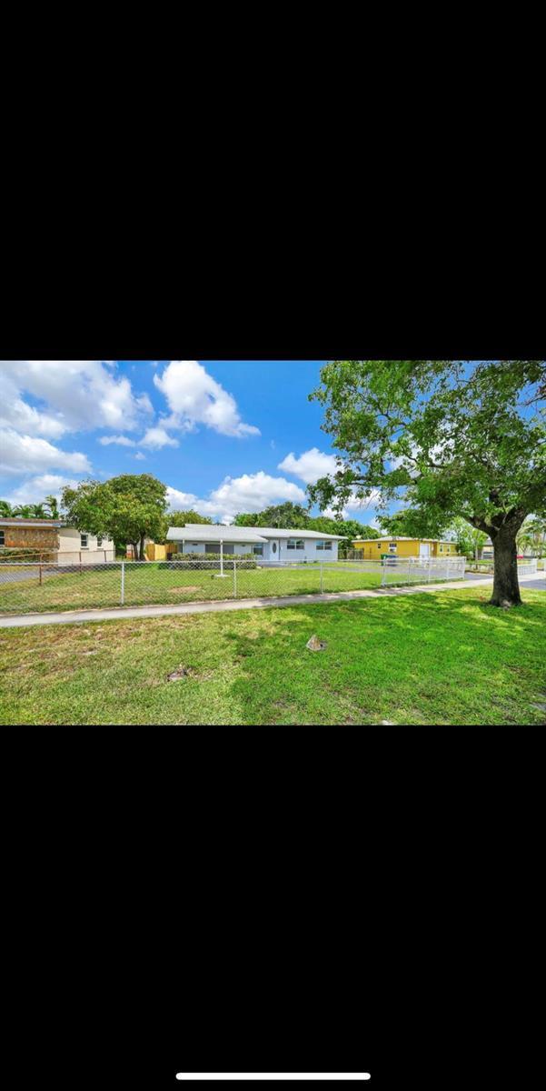 1112 NW 43rd Terrace, Lauderhill FL 33313 photo 3