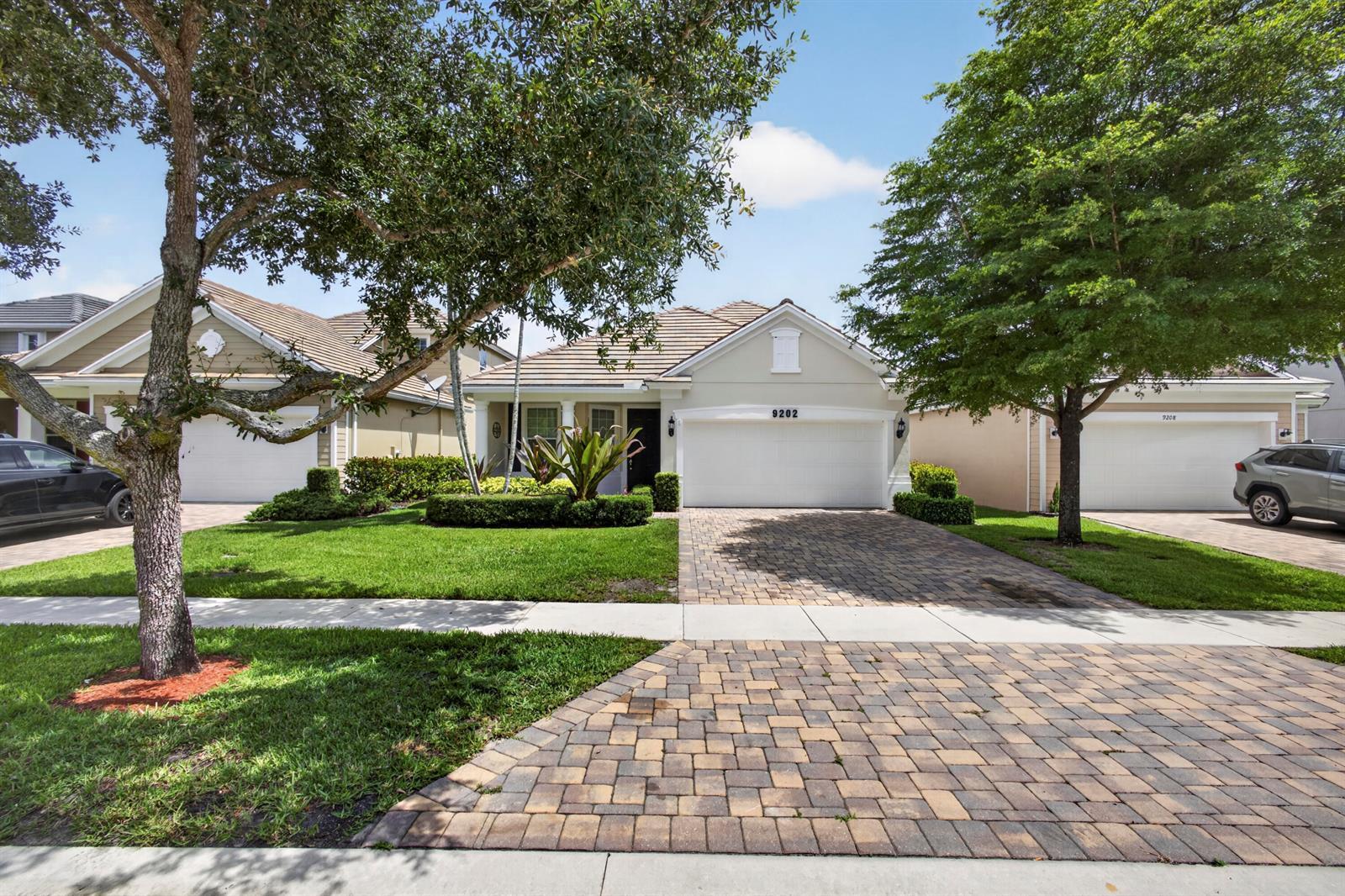 9202 Wrangler Drive, Wellington FL 33467 photo 5