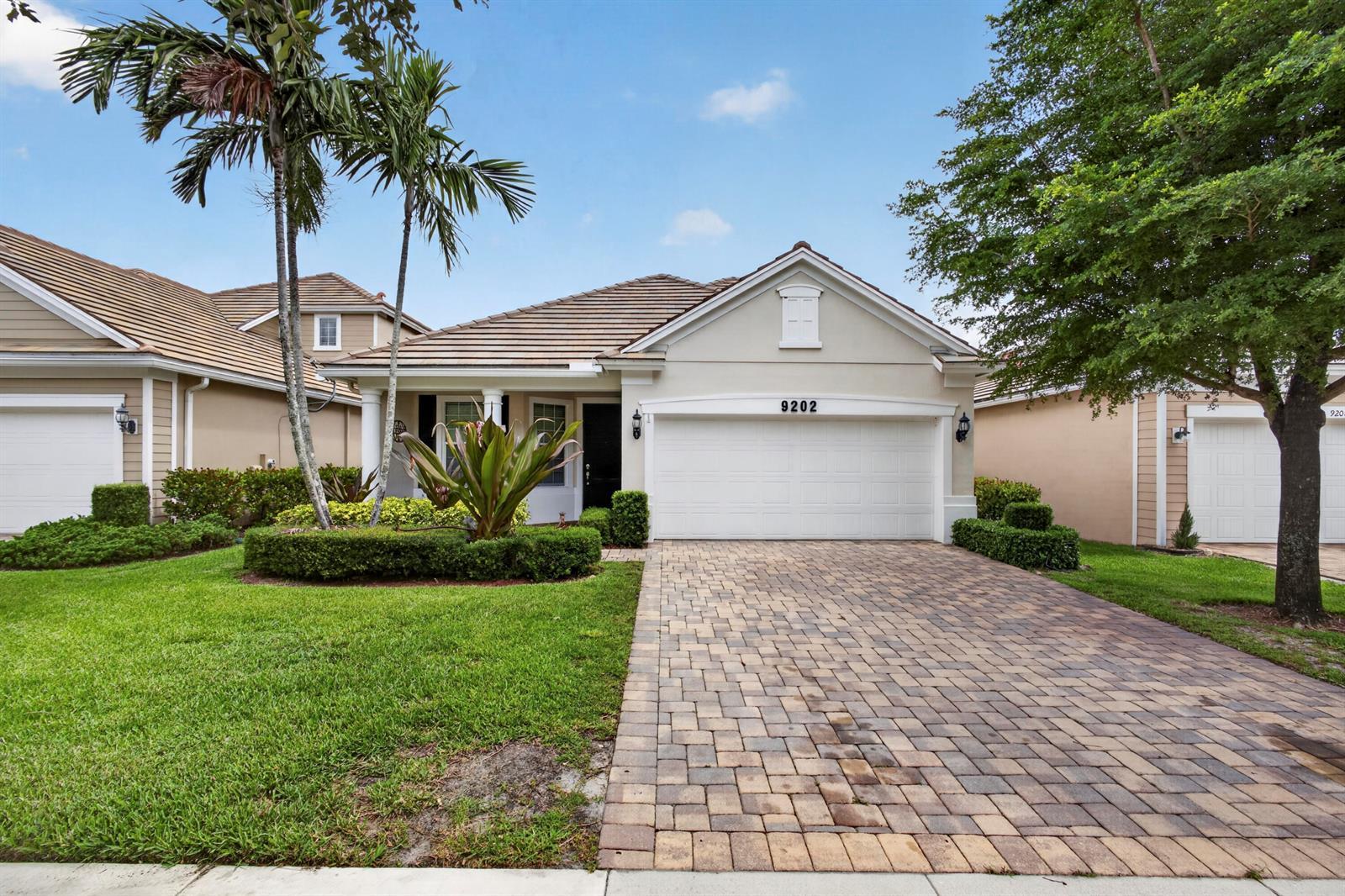 9202 Wrangler Drive, Wellington FL 33467 photo 4