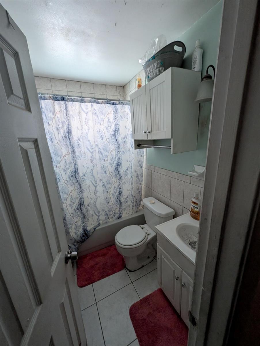 2761 NW 11th Place, Fort Lauderdale FL 33311 photo 4