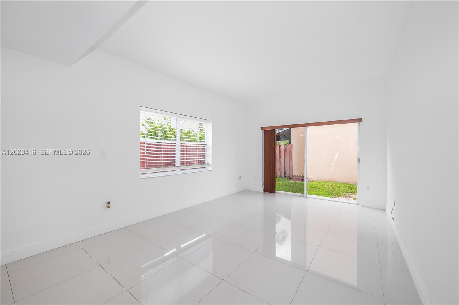 4668 SW 153rd Ct, Miami FL 33185 photo 3