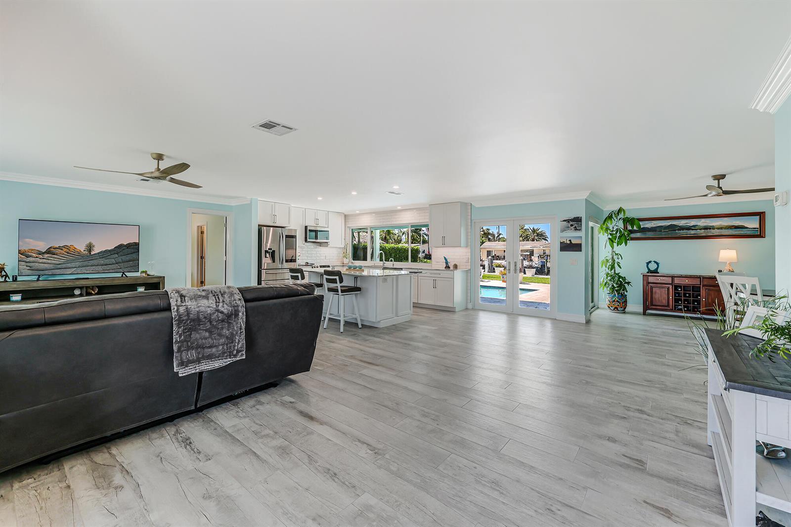 1030 NE 27th Way, Pompano Beach FL 33062 photo 4