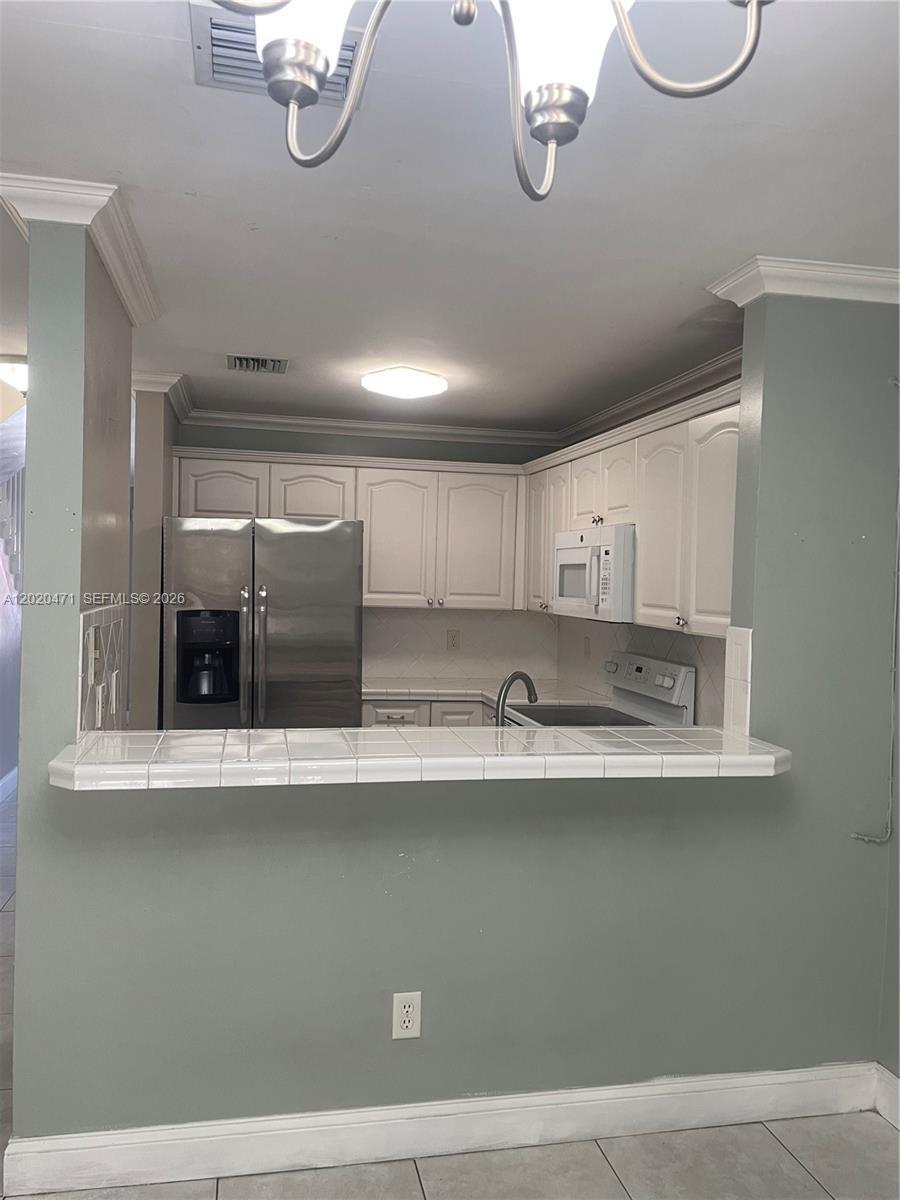 655 W 68th St # 4, Hialeah FL 33014 photo 4