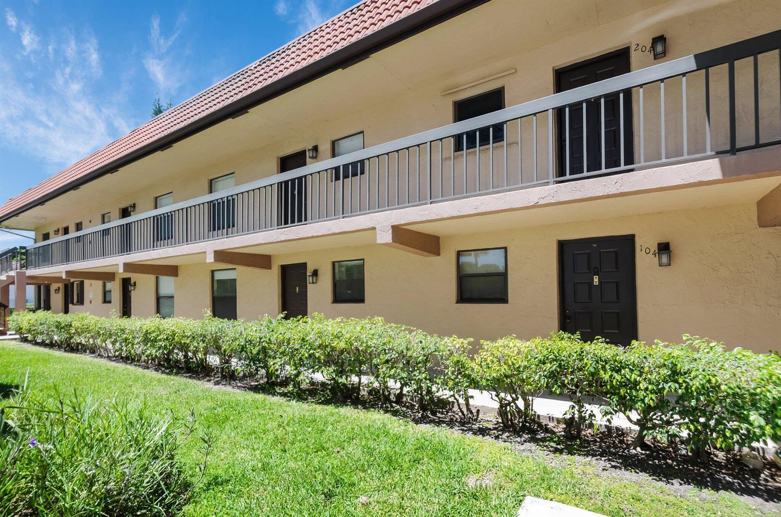 21911 Lake Forest Circle # 103, Boca Raton FL 33433 photo 2