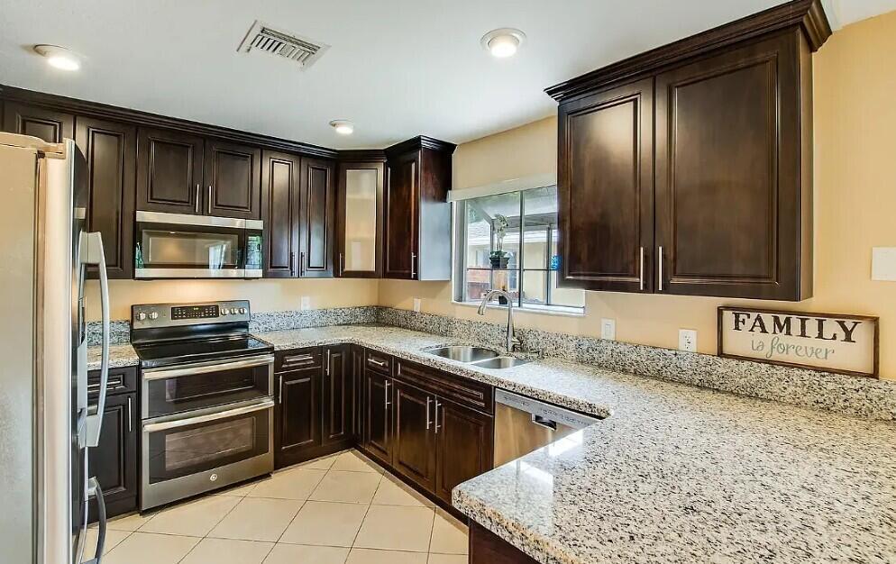 1251 Rowayton Circle, Wellington FL 33414