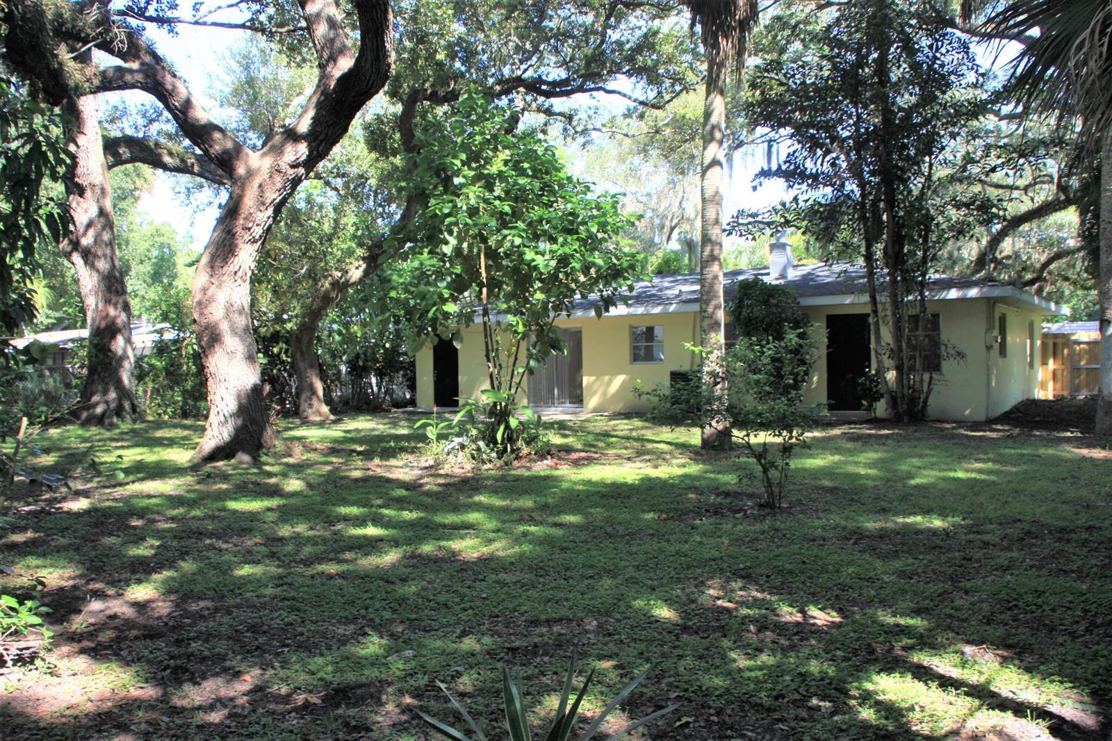 635 18th Place, Vero Beach FL 32960 photo 5