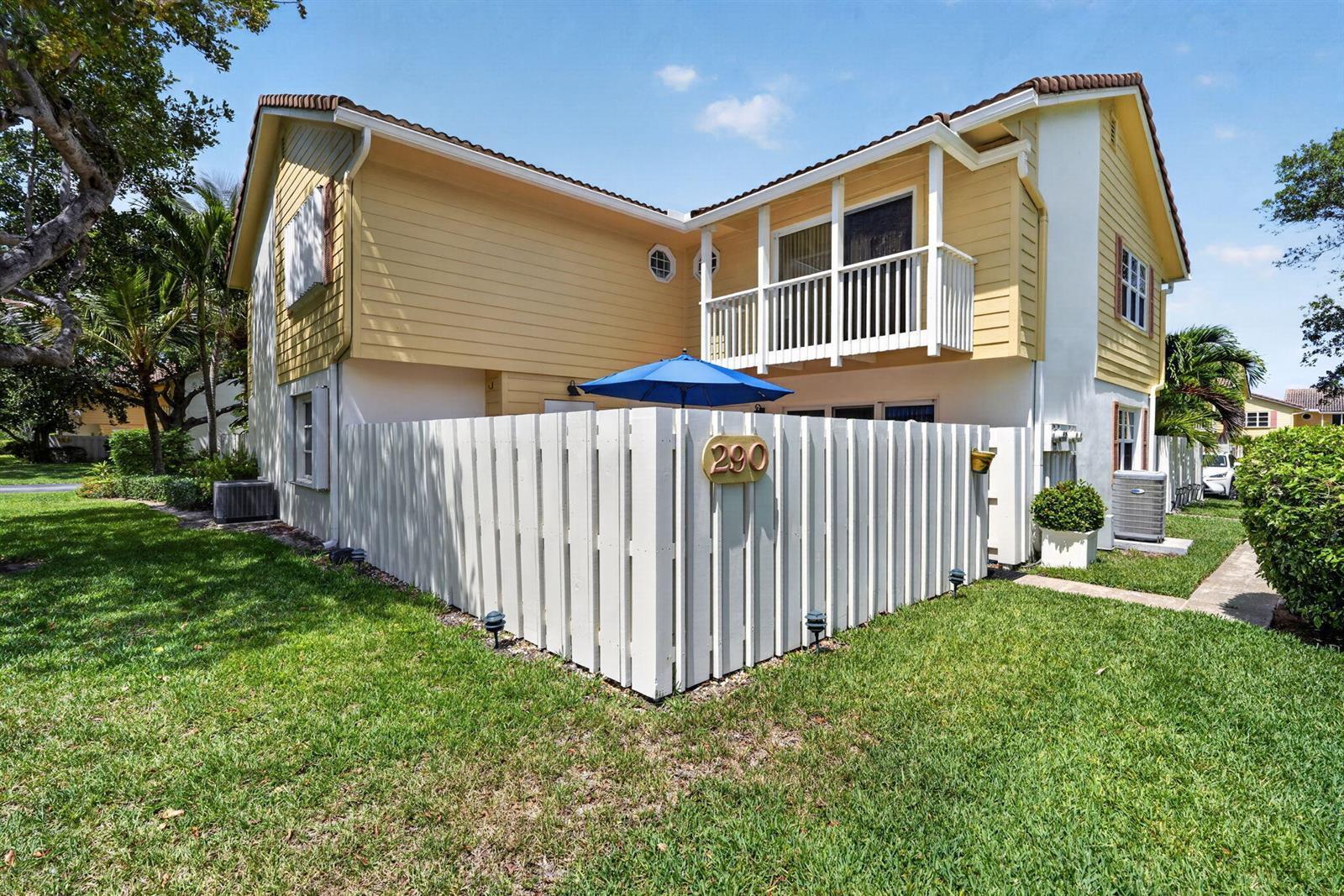 290 Seabreeze Circle, Jupiter FL 33477 photo 2