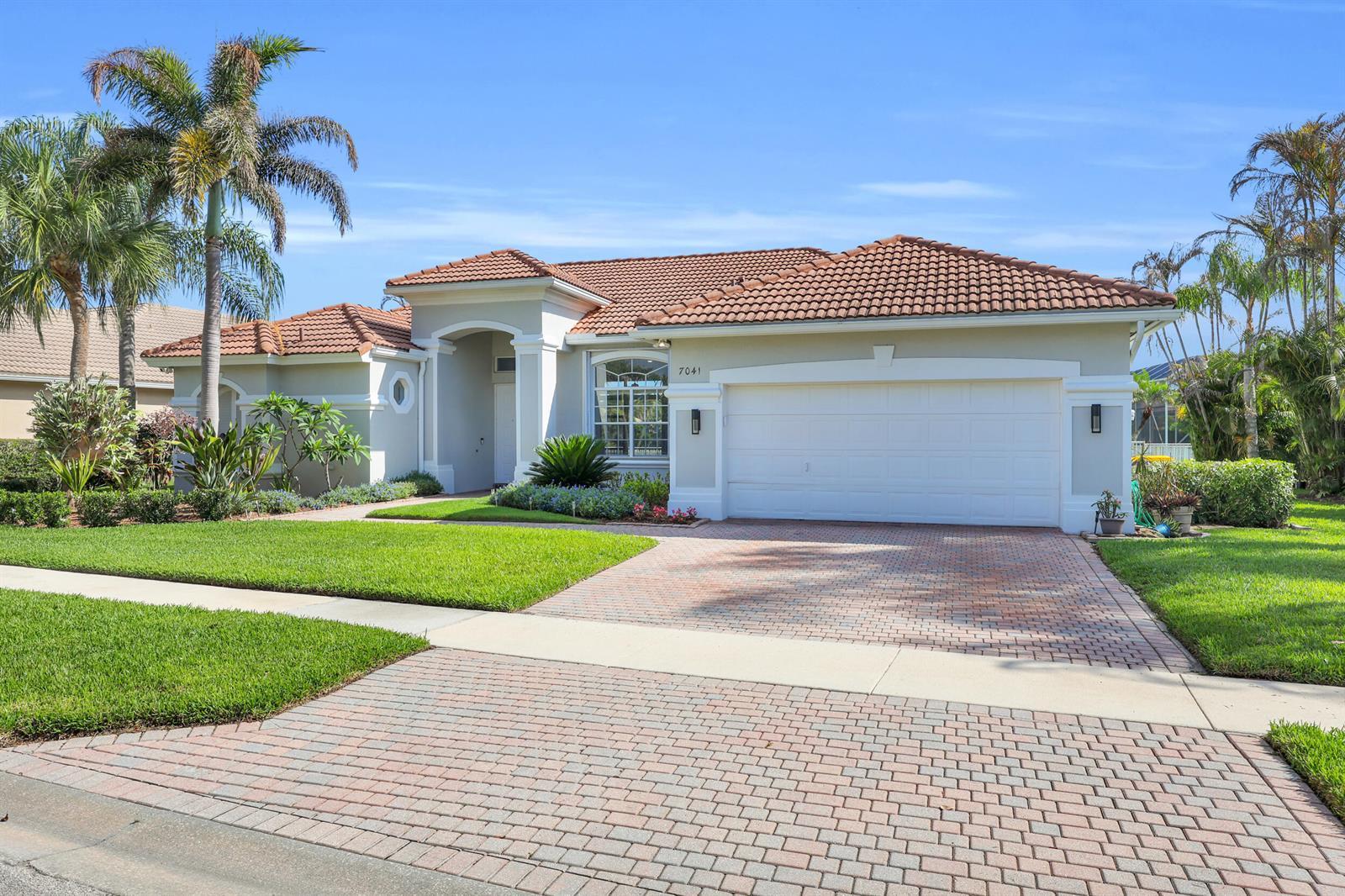 7041 SE Bay Hill Drive, Stuart FL 34997