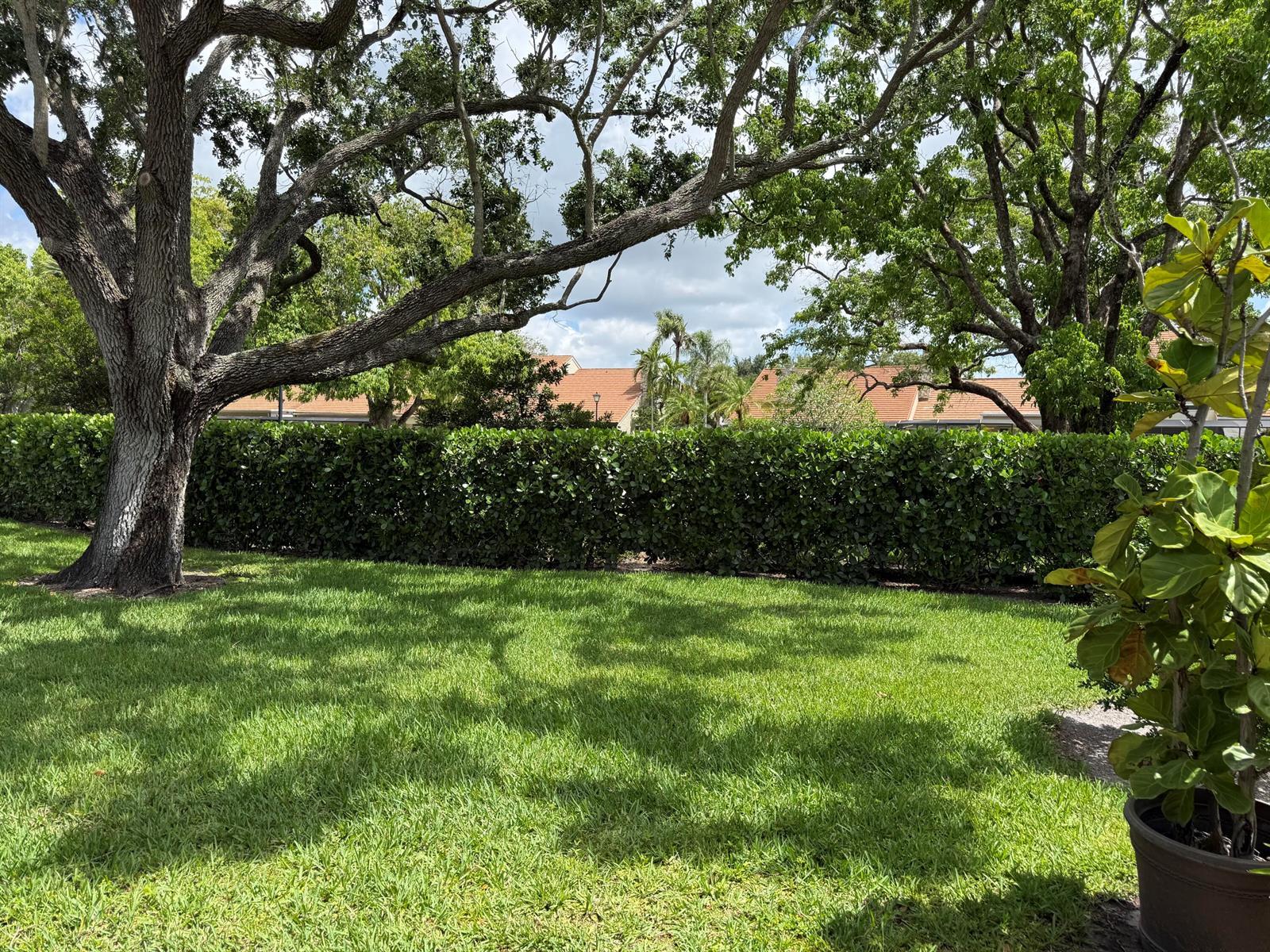 112 Club Drive, Palm Beach Gardens FL 33418 photo 5