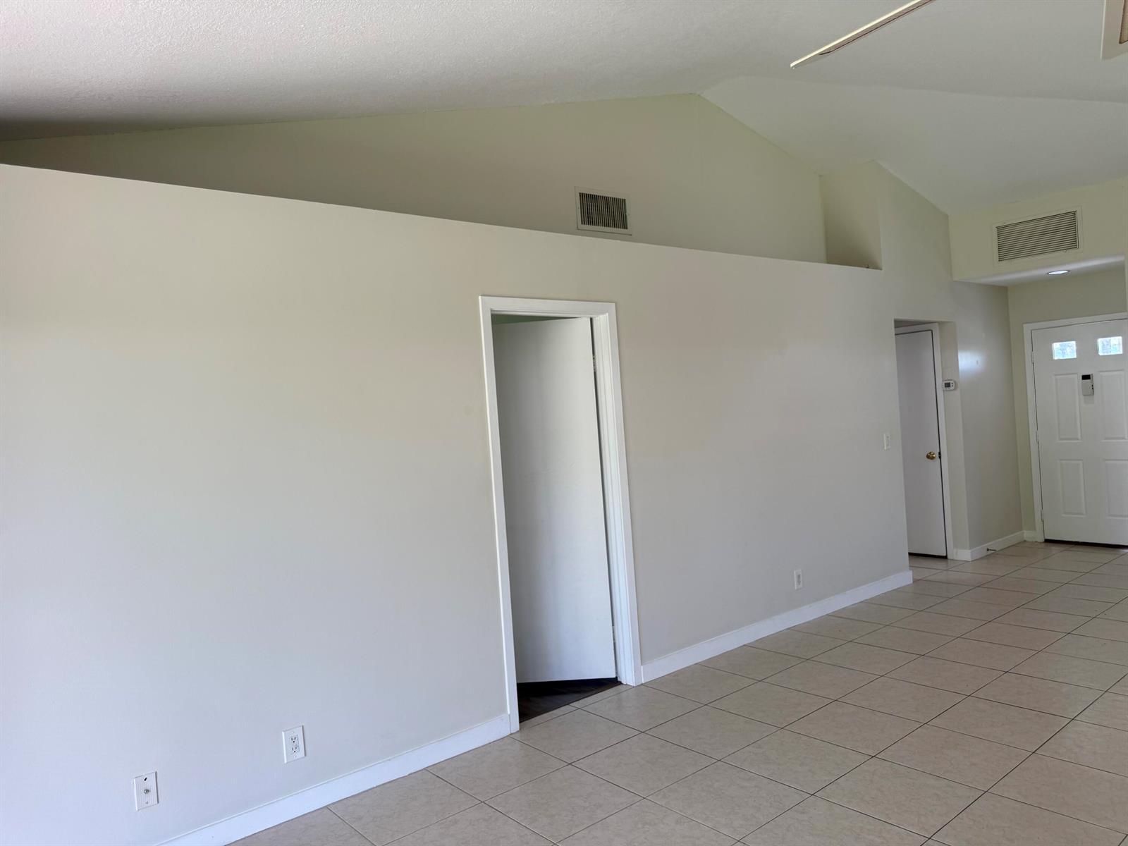 112 Club Drive, Palm Beach Gardens FL 33418 photo 4