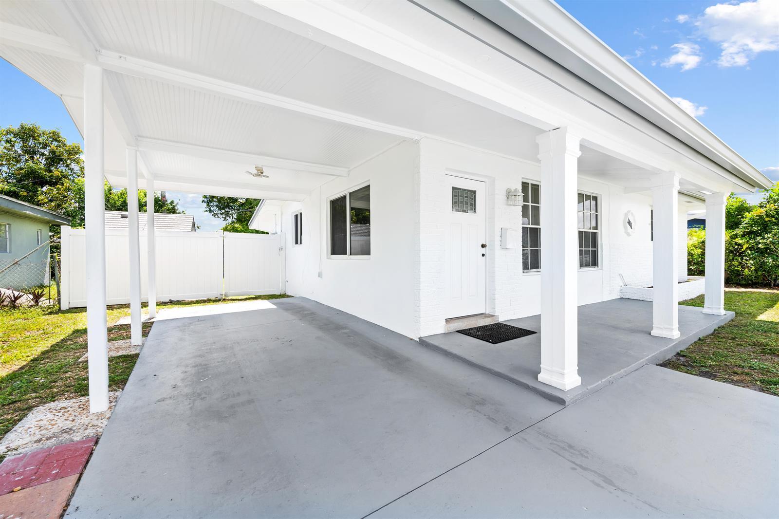 2411 Gulfstream Drive, Miramar FL 33023 photo 3