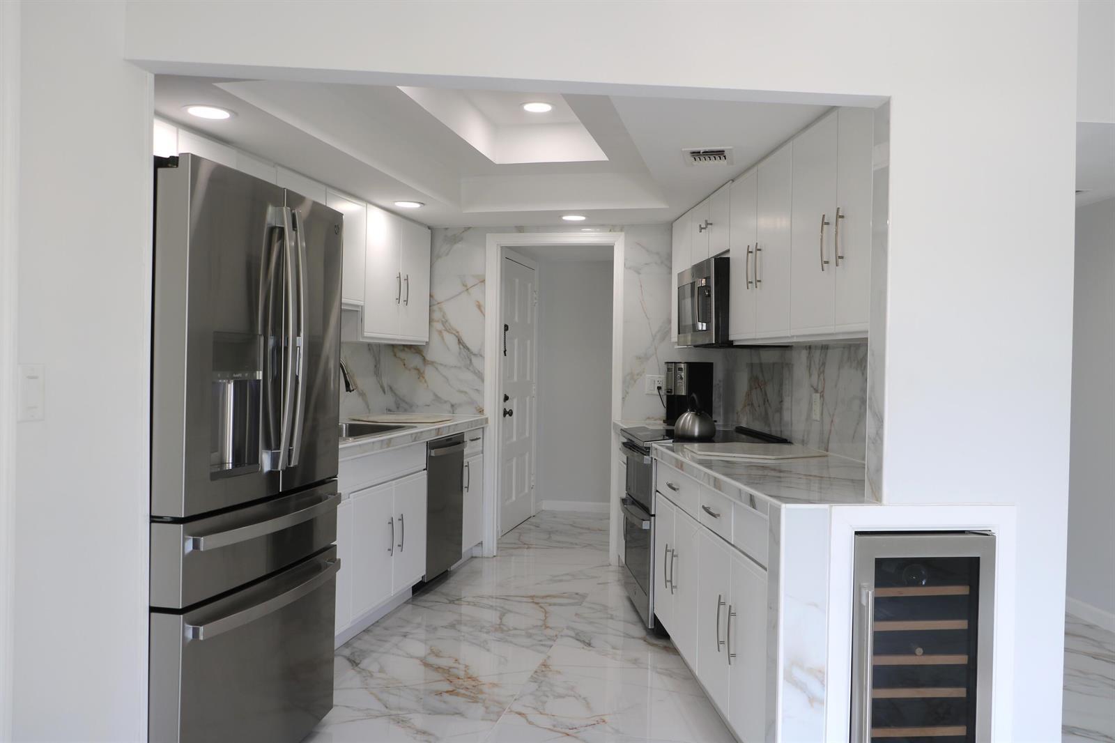 11811 Ave Of The Pga # 2f, Palm Beach Gardens FL 33418