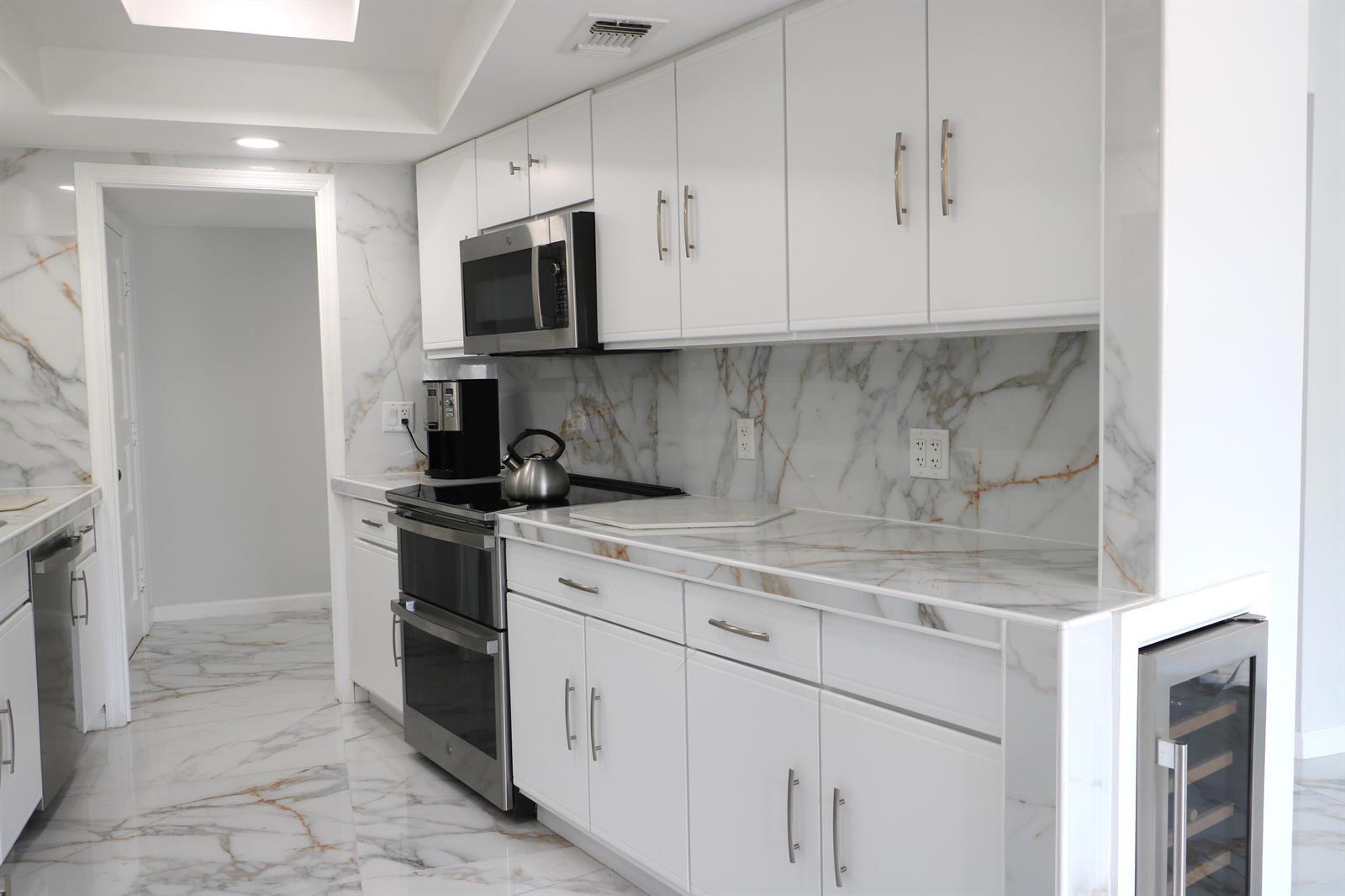 11811 Ave Of The Pga # 2f, Palm Beach Gardens FL 33418 photo 4