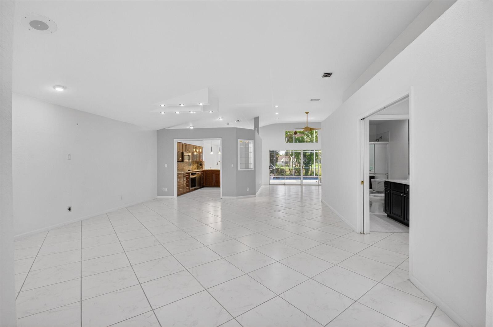 7558 Ironbridge Circle, Delray Beach FL 33446 photo 4