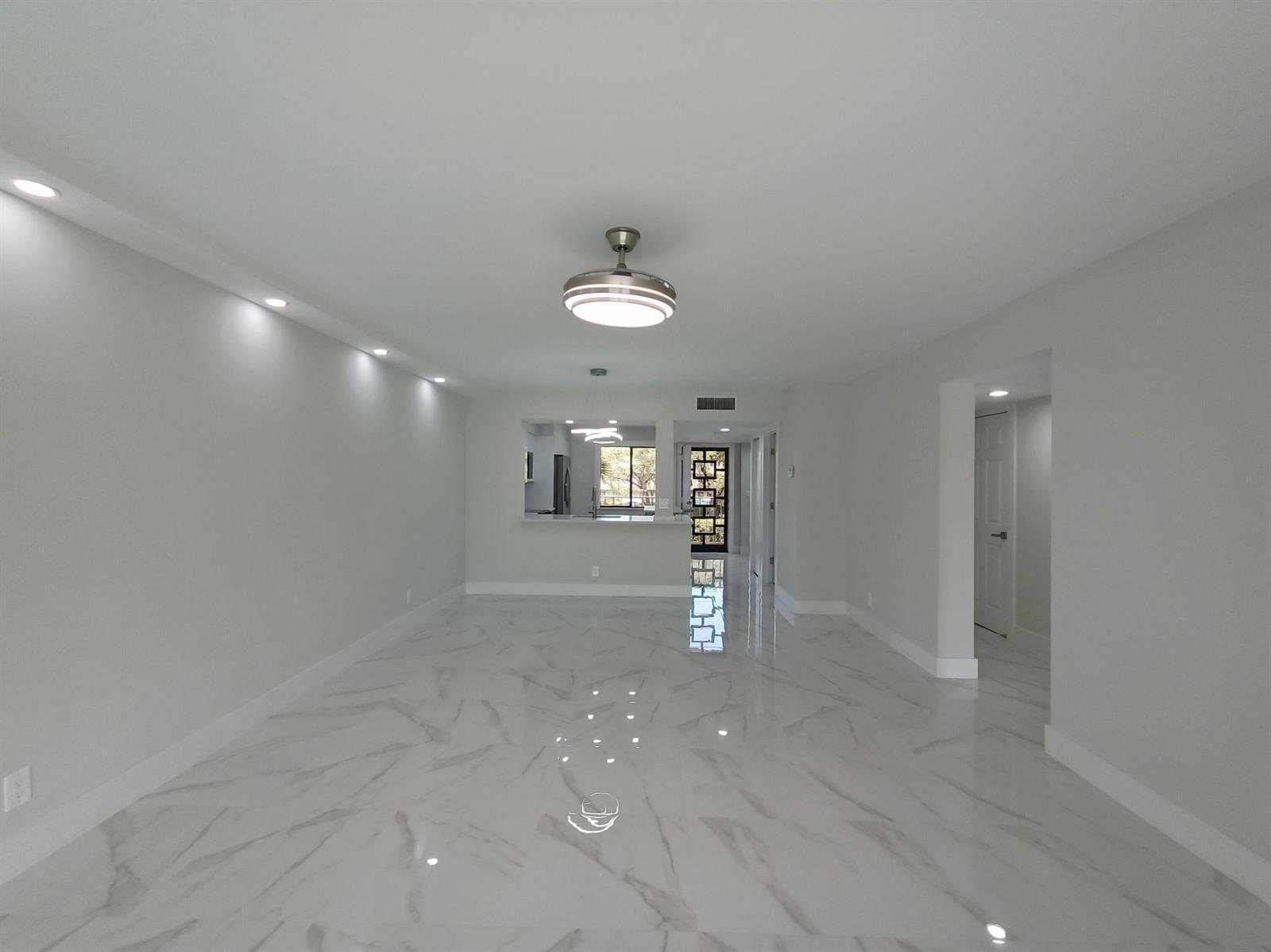 7280 Amberly Lane # 207, Delray Beach FL 33446 photo 5