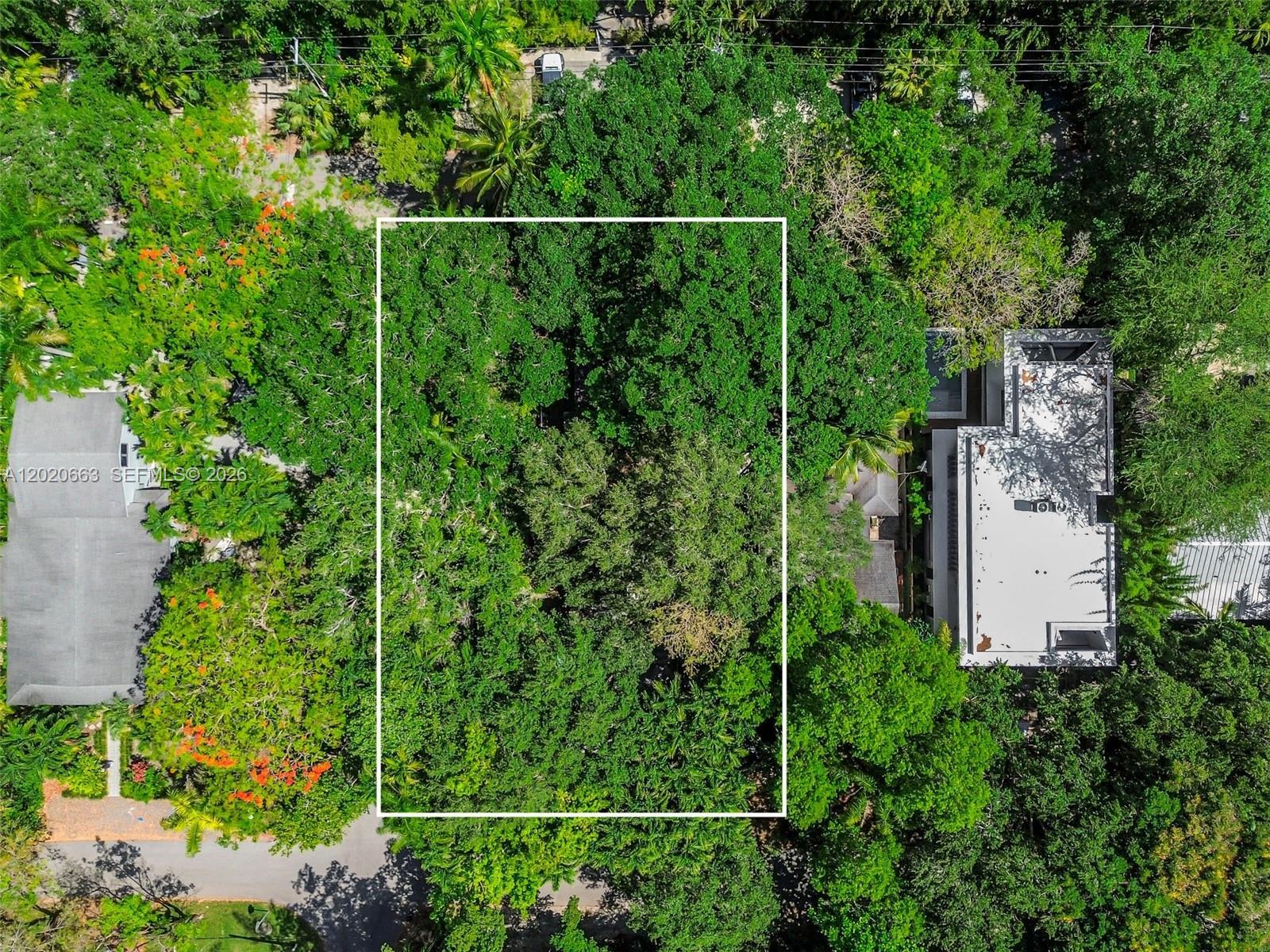 3595 Avocado Ave, Miami FL 33133