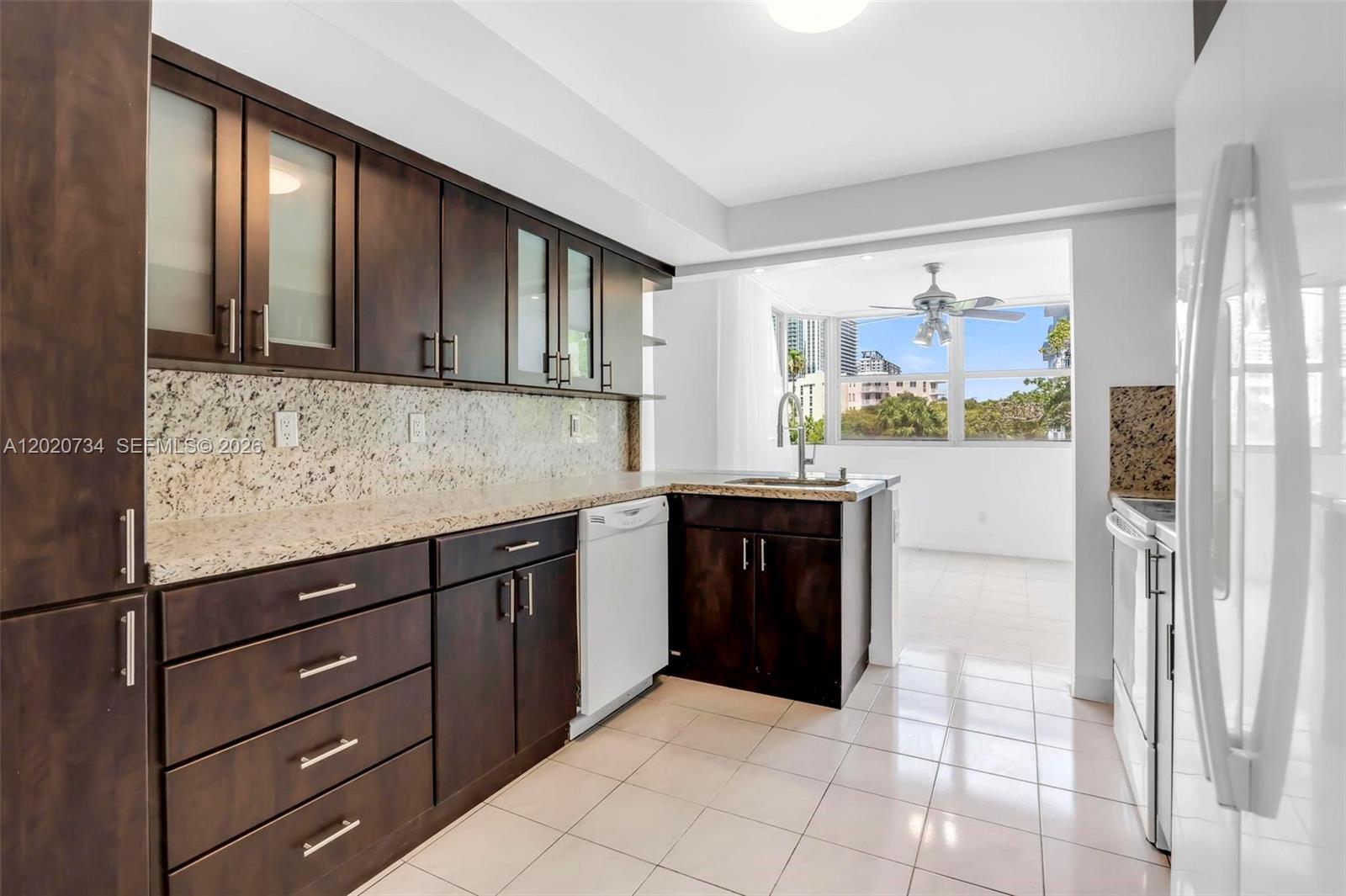 16558 NE 26th Ave # 3H, North Miami Beach FL 33160 photo 4