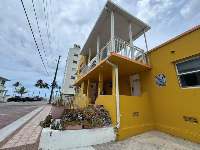 300 Georgia Street # 5, Hollywood FL 33019 photo 5