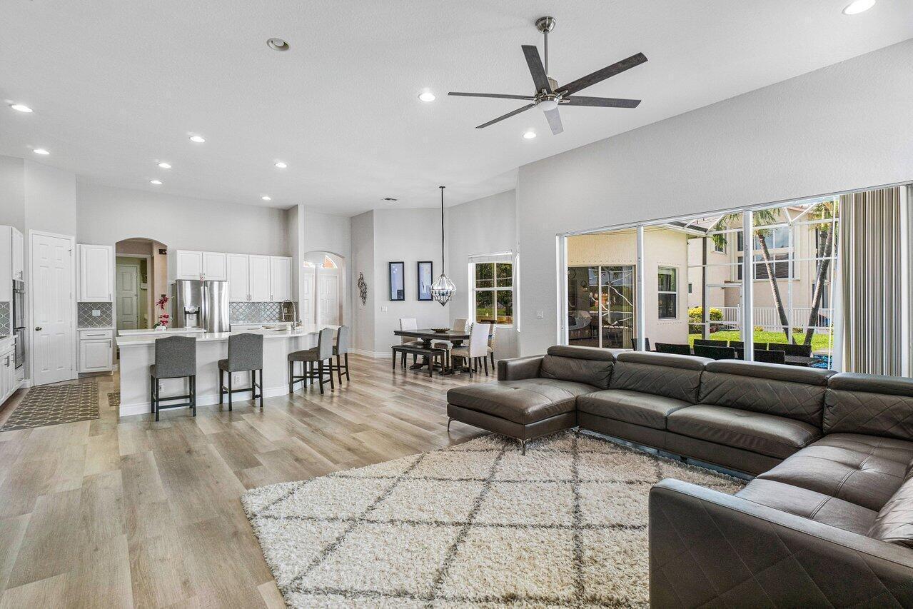 11750 Osprey Pointe Circle, Wellington FL 33449 photo 3