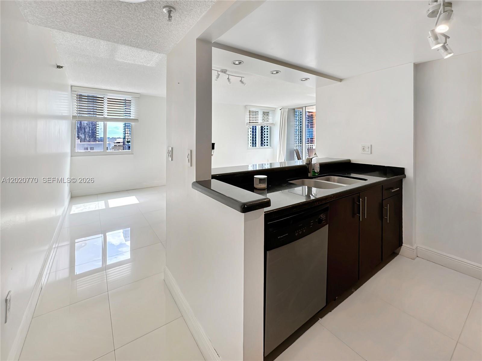 850 N Miami Ave # 1903, Miami FL 33136 photo 5